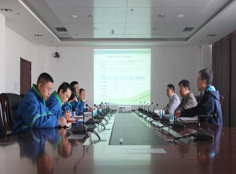 集团总裁张在忠一行来赫邦公司召开研讨会