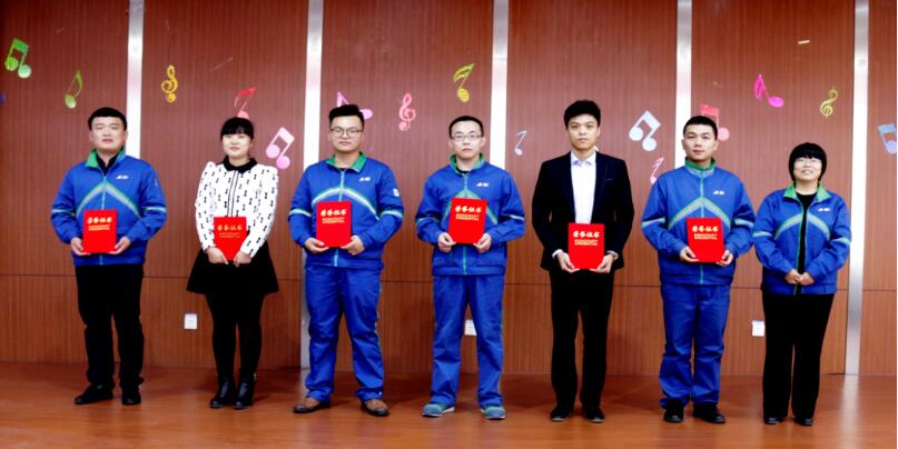 女教师の爆乳BD在线观看