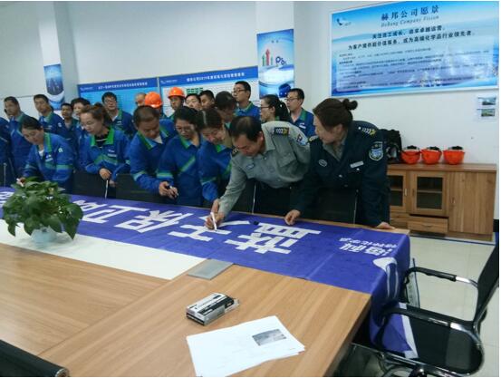 女教师の爆乳BD在线观看