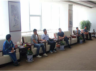 东营市民营企业高质量发展服务队8队来赫邦-欧铂公司进行交流调研