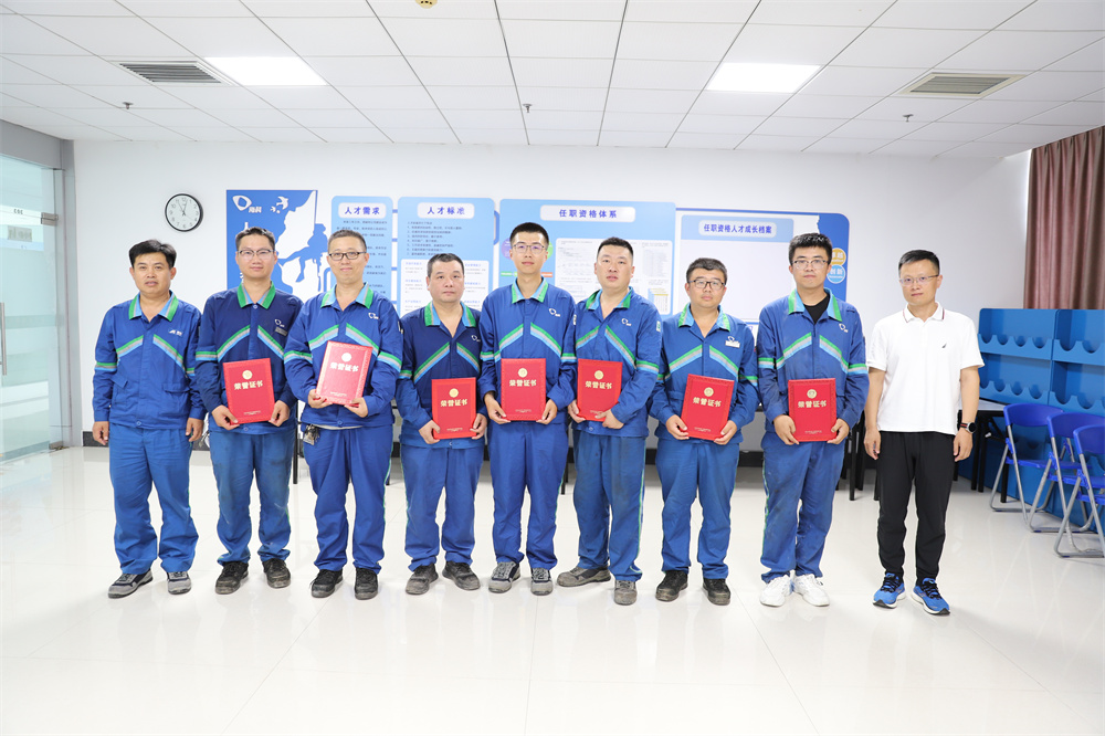 女教师の爆乳BD在线观看